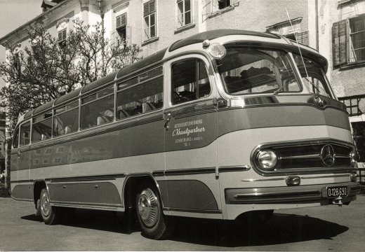 Ein Mercedes Reisebus aus den 50iger Jahren