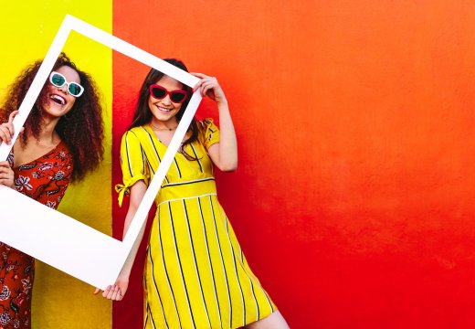 Frauen Rahmen posen Sonnenbrille