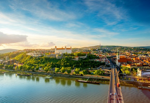 altstadt, donau, schloss