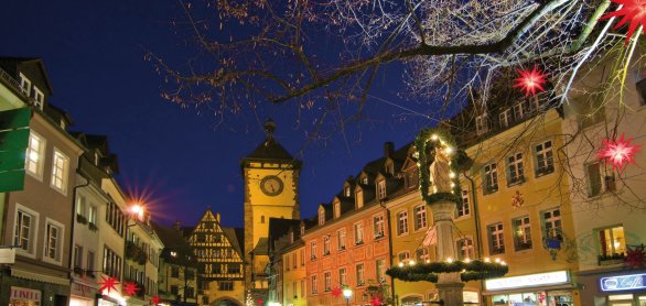 Oberlindenplatz in Adventszeit &copy; FWTM/ Schoenen