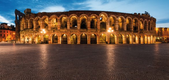 Arena di Verona © Emi Cristea-fotolia.com