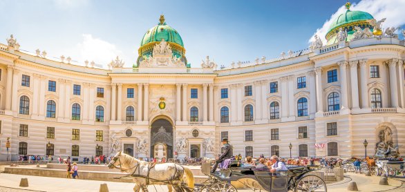 Alte Hofburg, Wien © Sina Ettmer - stock.adobe.com