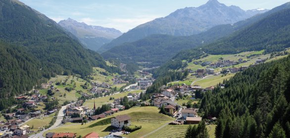 Blick auf Sölden © Fotolyse-fotolia.com