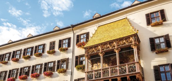Goldenes Dachl in Innsbruck © pure-life-pictures - stock.adobe.com