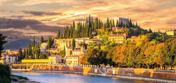 Castel San Pietro in Verona © Olena Z - stock.adobe.com