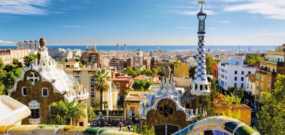 Park Guell in Barcelona © Mapics - stock.adobe.com