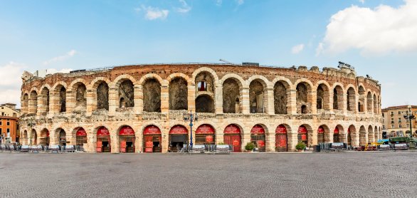 Arena di Verona &copy; travelview - stock.adobe.com
