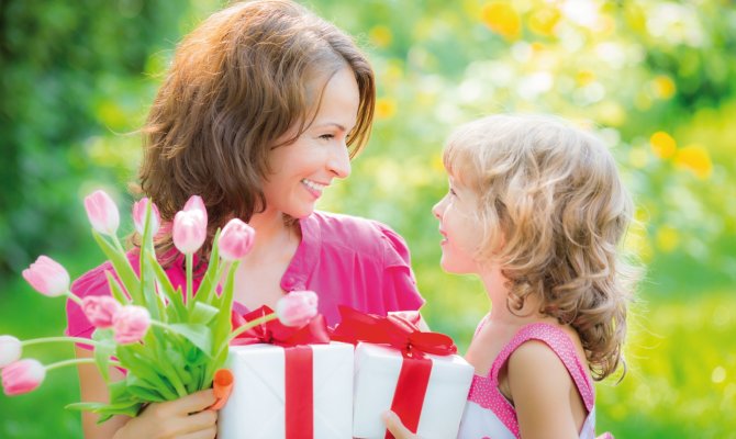 Mutter Mama Tochter Kind Geschenk Blumen Tulpen rosa